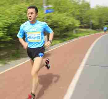 掌握跑步要点 跑出纤细小腿