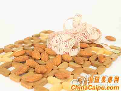 偏头痛多吃菠菜 吃对食物搞定9种小毛病