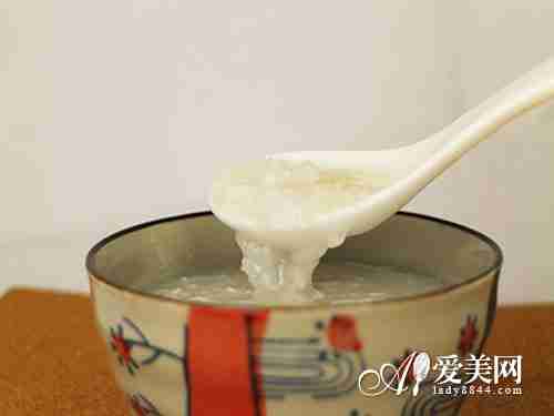  气血不和脸色暗黄? 8道食疗调气血 养颜养肤 