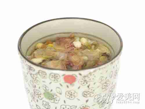  气血不和脸色暗黄? 8道食疗调气血 养颜养肤 