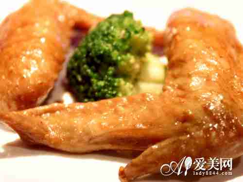  剩饭加热易致消化不良 7种食物最伤肠胃 