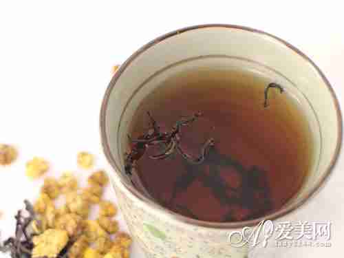  剩饭加热易致消化不良 7种食物最伤肠胃 