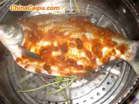黄豆酱蒸鱼